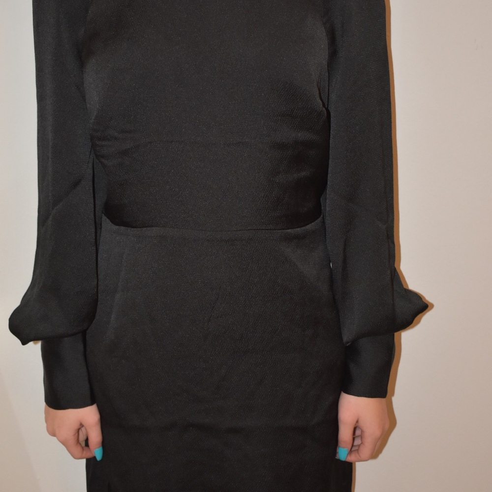 Black longsleeve dress